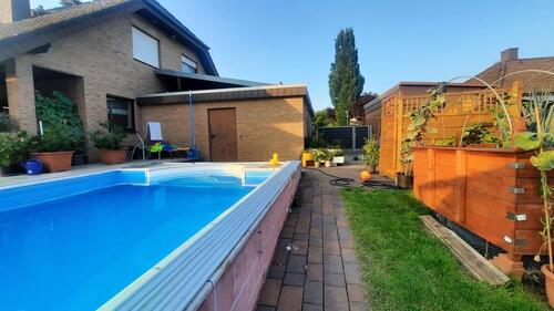 Foto - Einfamilienhaus 155qm mit Schwimmbad und Sauna