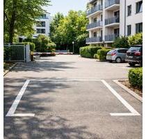 Stellplatz 100meter von U-Bahn Frankfurterring - München Schwabing-Freimann