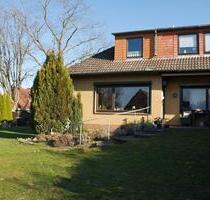 Doppelhaushälfte mit Einliegerwohnung und Garten in ruhiger Lage - Adendorf