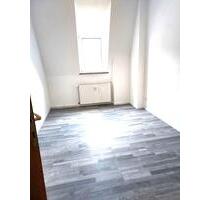 2-Raum Wohnung in Meerane - 360,00 EUR Kaltmiete, ca.  65,00 m² in Meerane (PLZ: 08393)