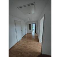 Gemütliche 3-Zimmer-Wohnung im 2. OG – Erlangen Anger