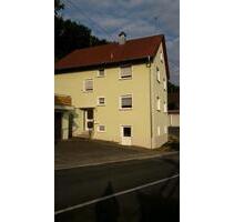3-Zimmer Wohnung in Oberlauda - 450,00 EUR Kaltmiete, in Lauda-Königshofen (PLZ: 97922)