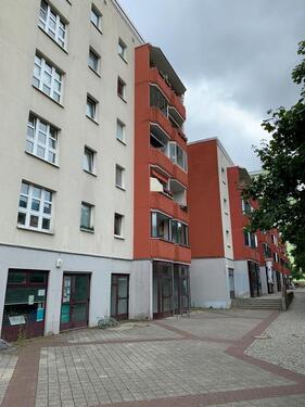 Foto - Gewerbefläche für Einzelhandel oder Dienstleistung auf dem Kastanienboulevard