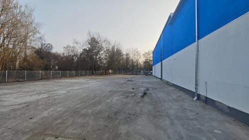 Foto - Parkplatz Stellplatz - Strom möglich - S-Bhf Pankow Heinersdorf