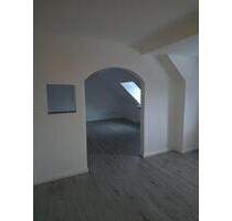 Schöne Helle 4 Zimmer Wohnung in Altenbochum