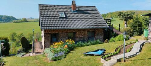 Foto - Kleines Haus. 06526. Sangerhausen Trift 77, OT Grillenberg