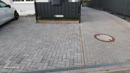 Foto - Parkplatz zu vermieten – zentral & sicher!