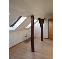 Einraum-DG-Wohnung - 320,00&nbsp;EUR Kaltmiete, ca.&nbsp; 45,00&nbsp;m&sup2; in Dessau-Roßlau (PLZ: 06844)