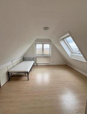 Foto - 8 Zimmer Etagenwohnung zur Miete in Maintal