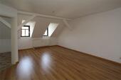 Foto - Gemütliche Dachgeschosswohnung mit Laminat...