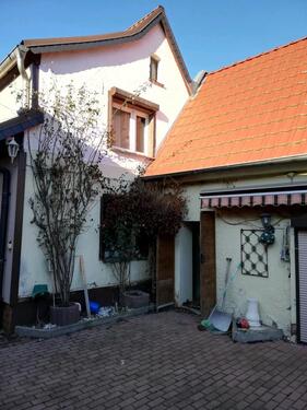 Foto - Einfamilienhaus mit Nebengebäuden