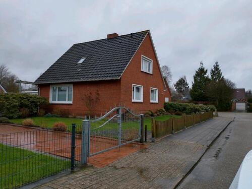 Foto - Kleines, älteres Haus in guter Lage zu vermieten (Heisfelde).