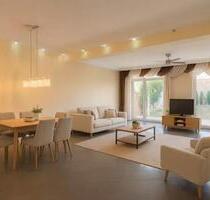 Reihenmittelhaus am Tillypark - 659.000,00&nbsp;EUR Kaufpreis, ca.&nbsp; 131,90&nbsp;m&sup2; in Burgthann (PLZ: 90559)