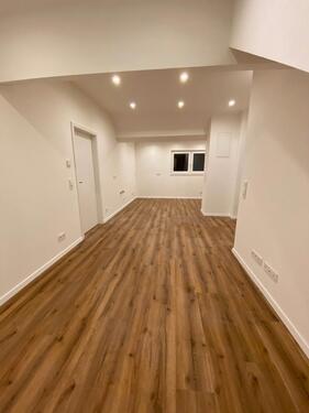 Foto - Top modernisierte 2-Zimmer-Wohnung in sehr guter zentraler Lage i