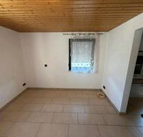 Großzügiges WG zimmer ca 25-30QM bei bedarf auch 2 zimmer ! - Weinstadt
