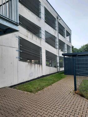 Foto - Tiefgaragenstellplatz - 100,00 EUR Miete,