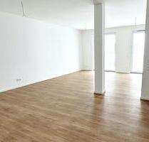 Moderne 3-Zimmer Erdgeschosswohnung mit Terrasse und Garten - Dietzenbach