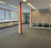 204 m² Bürofläche | klimatisiert & Parkplätze vor der Tür - Giengen an der Brenz