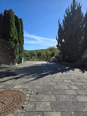 Foto - Parkplatz Stellplatz für Auto, Wohnmobil, Wohnwagen, Anhänger