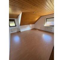 Dachgeschosswohnung - 700,00&nbsp;EUR Kaltmiete, ca.&nbsp; 67,00&nbsp;m&sup2; in Gemünden am Main (PLZ: 97737)