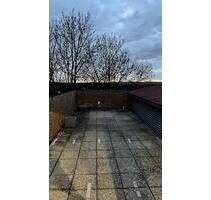 Großzügige 4-Zimmer-Wohnung mit Dachterrasse zu vermieten - Landau an der Isar