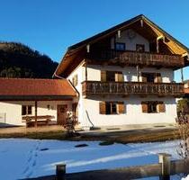Einfamilienhaus mit Garten - 2.750,00&nbsp;EUR Kaltmiete, ca.&nbsp; 230,00&nbsp;m&sup2; in Wallgau (PLZ: 82499)