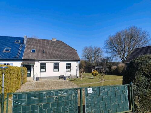 Foto - Gutshaus Hälfte - 350.000,00&nbsp;EUR Kaufpreis, ca.&nbsp; 153,00&nbsp;m&sup2;