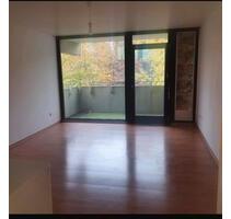 Ffm-Sachsenhausen-Tucholskystr 81 1-Zimmer mit Balk - Hofheim am Taunus