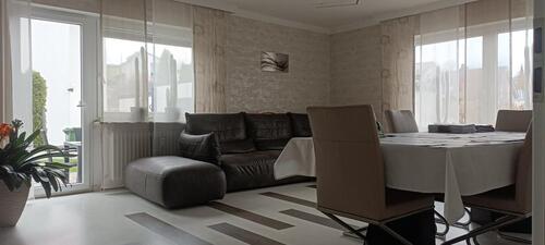 Foto - Neuwertige hell 4 Zimmerwohnung mit Terrasse und Garage