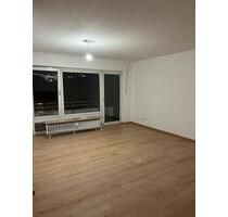 Sanierte Zweizimmerwohnung in Moitzfeld mit Pkw Stellplatz - Bergisch Gladbach Gronau