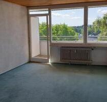 Helle 1-Zimmer Wohnung mit Balkon in einem Hochhaus - Villingen-Schwenningen
