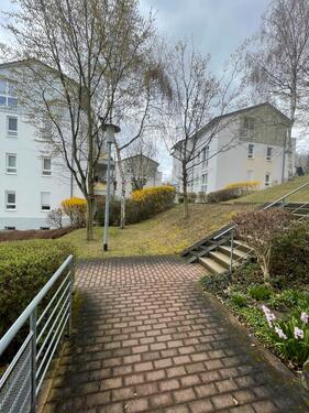 Foto - 2 ZKB Terrasse mit Garten und 2 TG Stellplätze 99097 EF, NBW 10