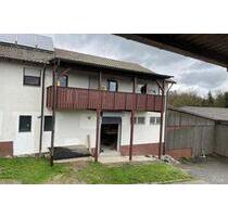 Vermiete 4- Zimmerwohnung mit Balkon in 3- Familienhaus, - Fichtenberg