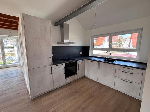 Foto - Vermiete 2 12 Zimmer-Wohnung mit EBK, Balkon u. Galerie