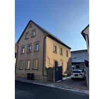 Mehrfamilienhause+Einfamilienhaus+Lagerhalle+Großer Garten - Rimpar