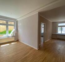 2,5 Raum Altbauwohnung, hochwertig saniert, mit Balkon - Gera Debschwitz