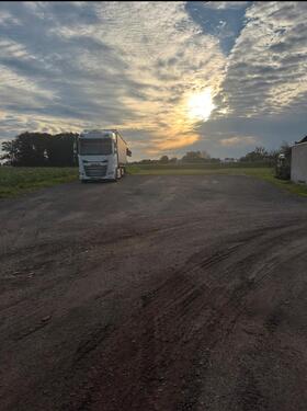 Foto - LKW Stellfläche zu Miete - 1.234,00&nbsp;EUR Miete,