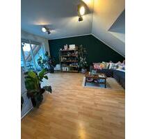 Lichtdurchflutete 3-Zimmer-Dachgeschosswohnung ab Februar Giesing - München Ramersdorf-Perlach