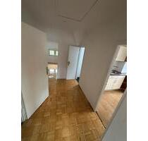 Dachgeschosswohnung 68 qm - 630,00 EUR Kaltmiete, in Oerlinghausen (PLZ: 33813)