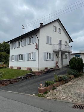 Foto - Großzügiges Einfamilienhaus vollunterkellert