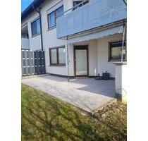 Helle, ruhig gelegene 2,5 - Zimmer- Wohnung mit großer Terrasse - Nürtingen