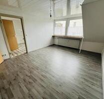 Charmante 2-Zimmer-Dachgeschosswohnung in ruhiger Lage - Duisburg Mittelmeiderich
