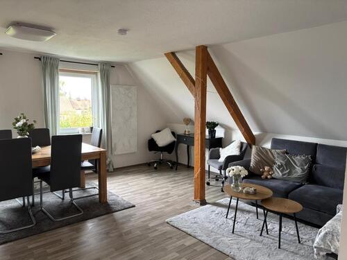 Foto - 2 Zimmer Dachgeschoßwohnung - 450,00 EUR Kaltmiete,