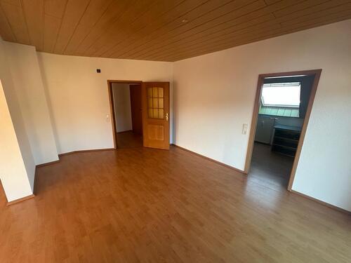 Foto - 5 Zimmer Dachgeschoßwohnung zur Miete in Schmelz