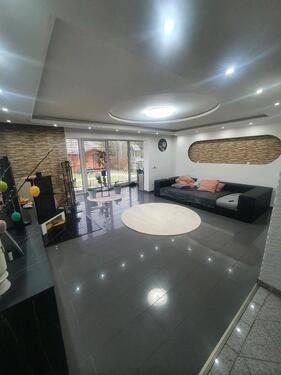 Foto - 3-Zimmer Wohnung mit GartenKaminEBKStellplatz