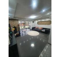 3-Zimmer Wohnung mit GartenKaminEBKStellplatz - Langgöns