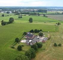 Hofstelle, Bauernhof in Alleinlage von Privat - Bedburg-Hau