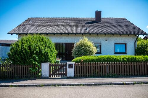Foto - Einfamilienhaus mit Garten & Ausbaupotenzial zum Zweifamilienhaus