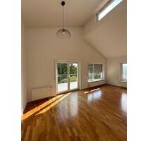 Charmantes 4-Zimmer-Dachgeschoss-Apartment mit traumhaftem Ausblick in Waiblingen