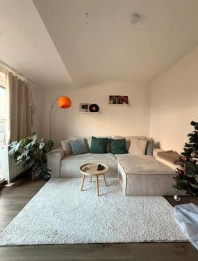 Foto - 2 Zimmer Dachgeschoßwohnung zur Miete in Köln